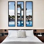 Отель Du Port 4*