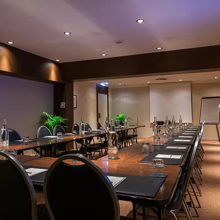 Du Port Hotel 4*