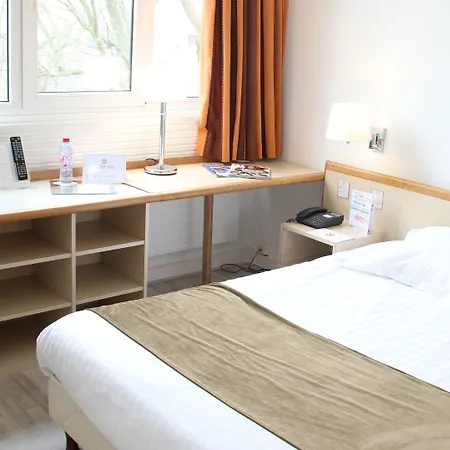 Du Port 4*