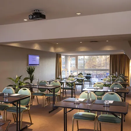 Hotel Du Port 4*
