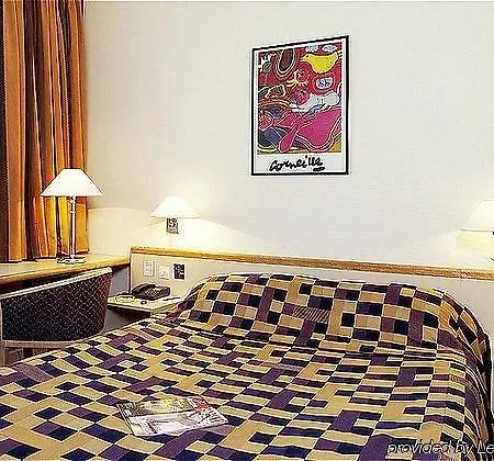 Du Port 4*