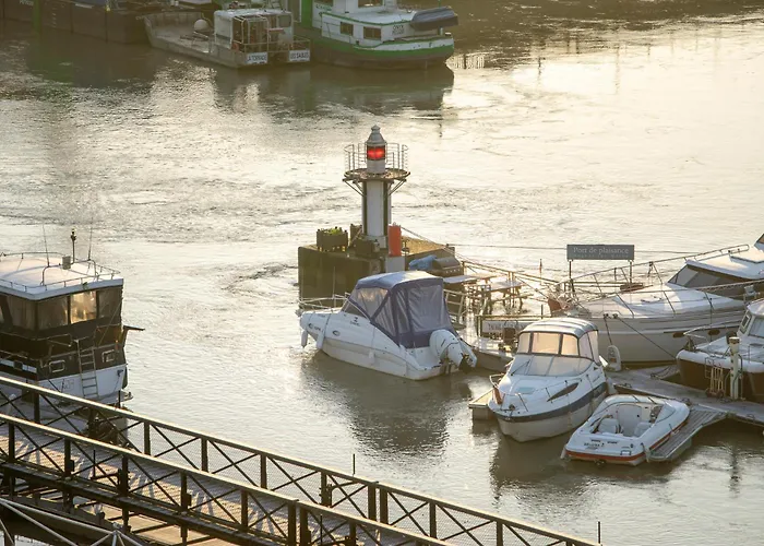 Отель Du Port Ножан-сюр-Марн